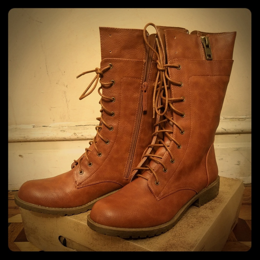 Lace up shoes